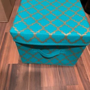 Closer organizer from joy managano